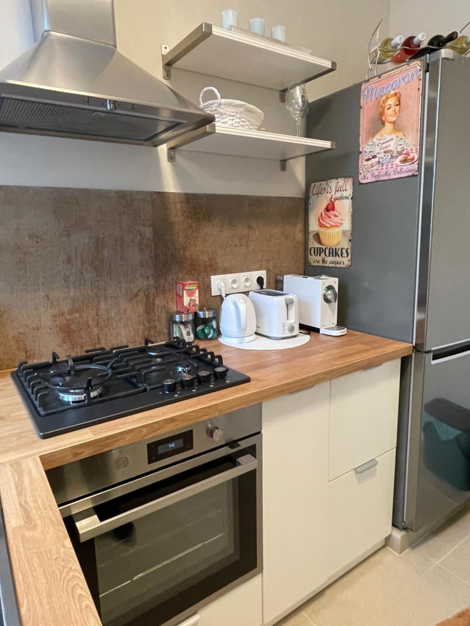 Syl Via Apartman Eger Extérieur photo